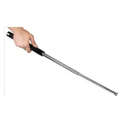 Expandable baton